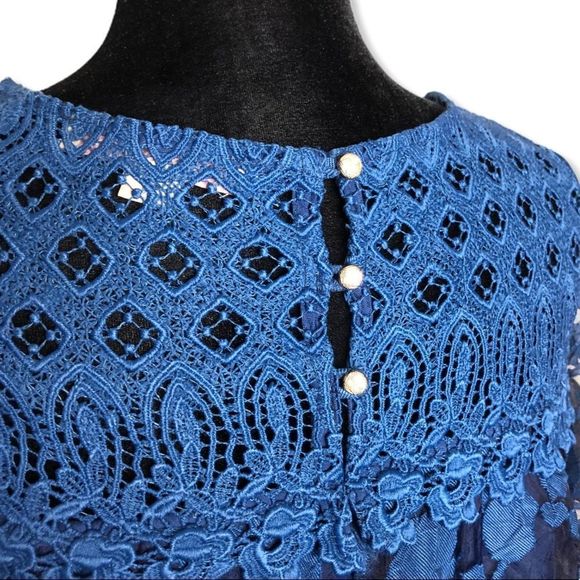 Champagne & Strawberry Blue Lace Reunion on the Rhine Dress size Medium - Picture 6 of 12